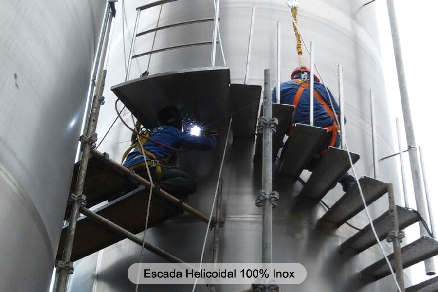 Escada Helicoidal 100% Inox